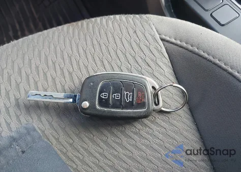 2017 Hyundai Santa Fe Se from USA, damaged, VIN KM8SM4HFXHU170556